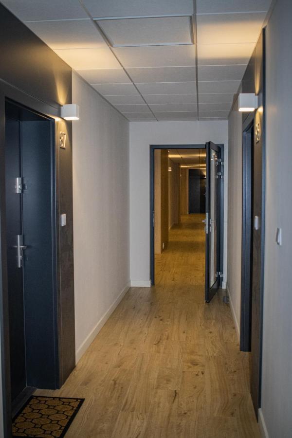 Urban Space Apartament 80 - Free Parking فروتسواف المظهر الخارجي الصورة